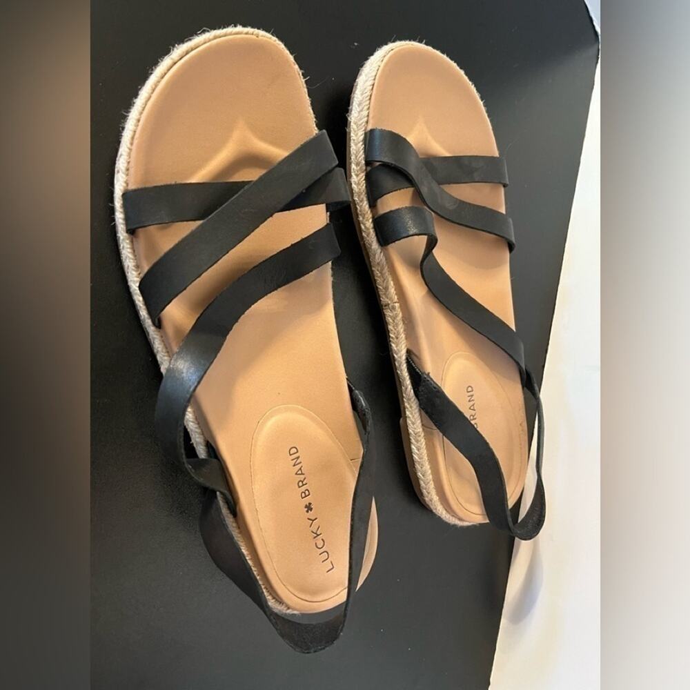 LUCKY BRAND WOMENS SANDAL SIZE 9 NEW